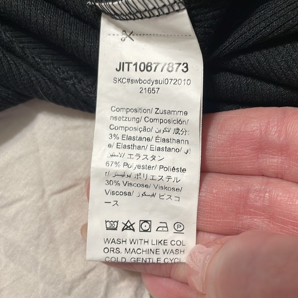 NWOT Shein Ribbed Black Bodysuit with Sheer Polka Dot Sleeves Size L - Picture 6 of 7